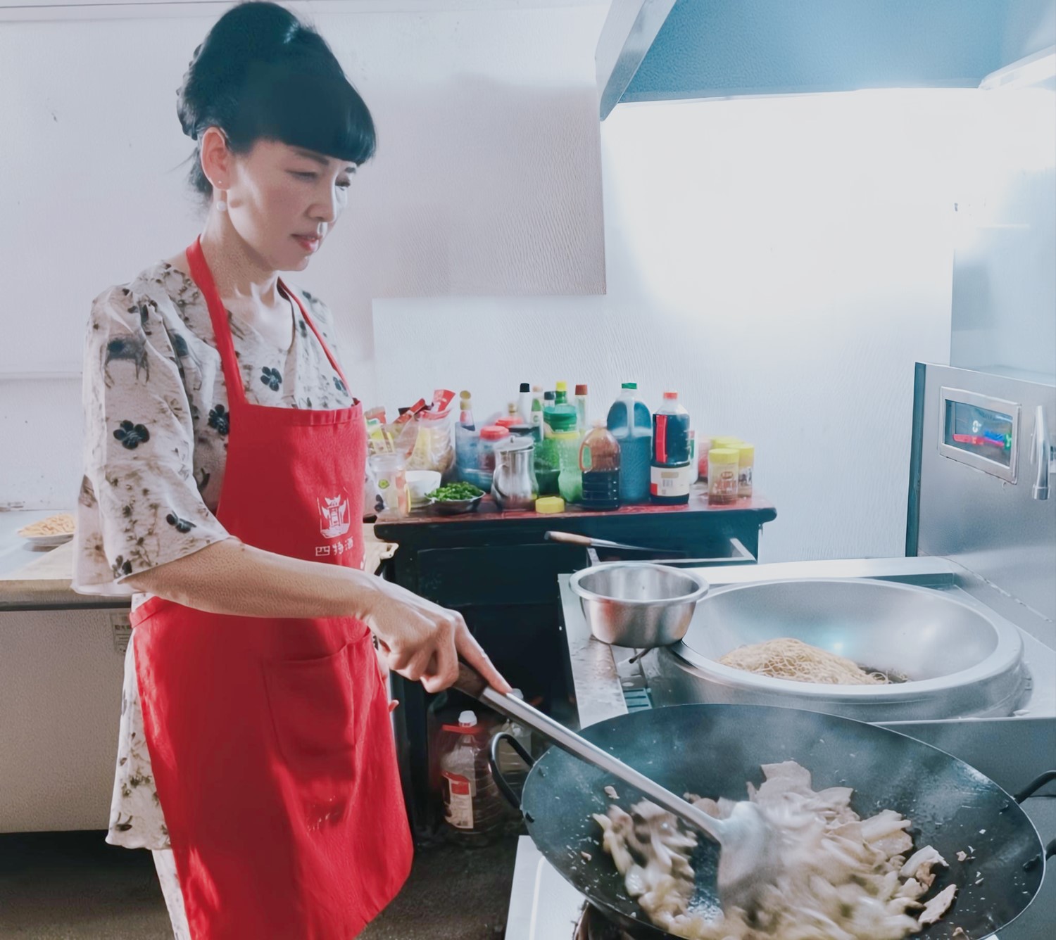 食堂煙火氣,最暖礦工心